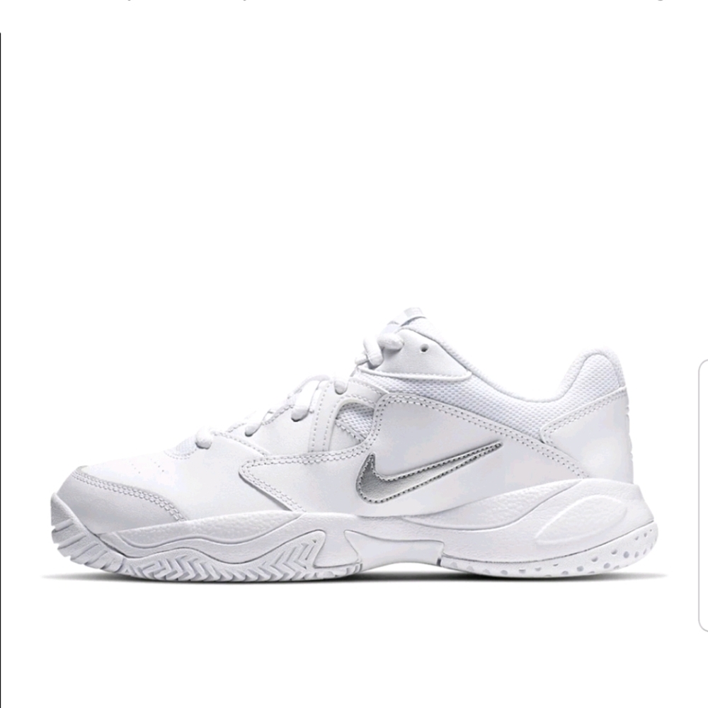Nike white Court Lite 2 tennis shoes 9.5M